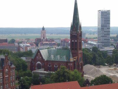 Kirche zum Heiligen Kreuz